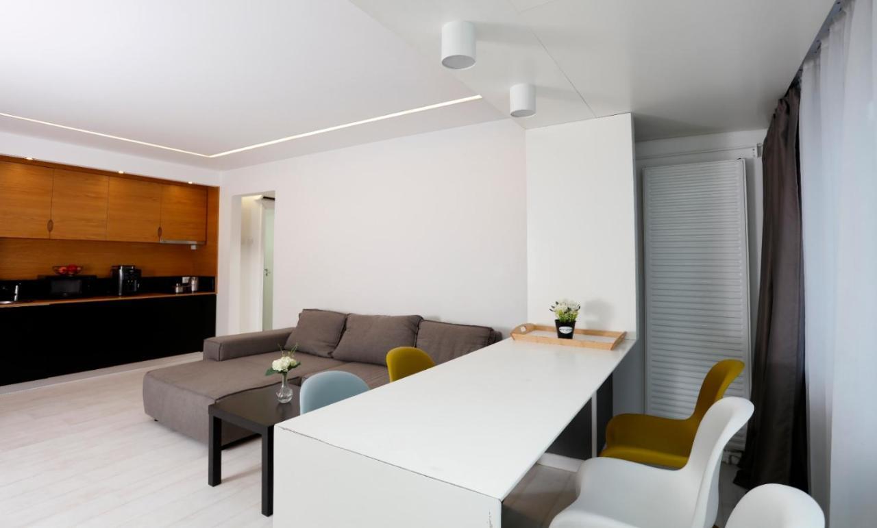 Platinum Apartment With 2 Bedrooms 부쿠레슈티 외부 사진